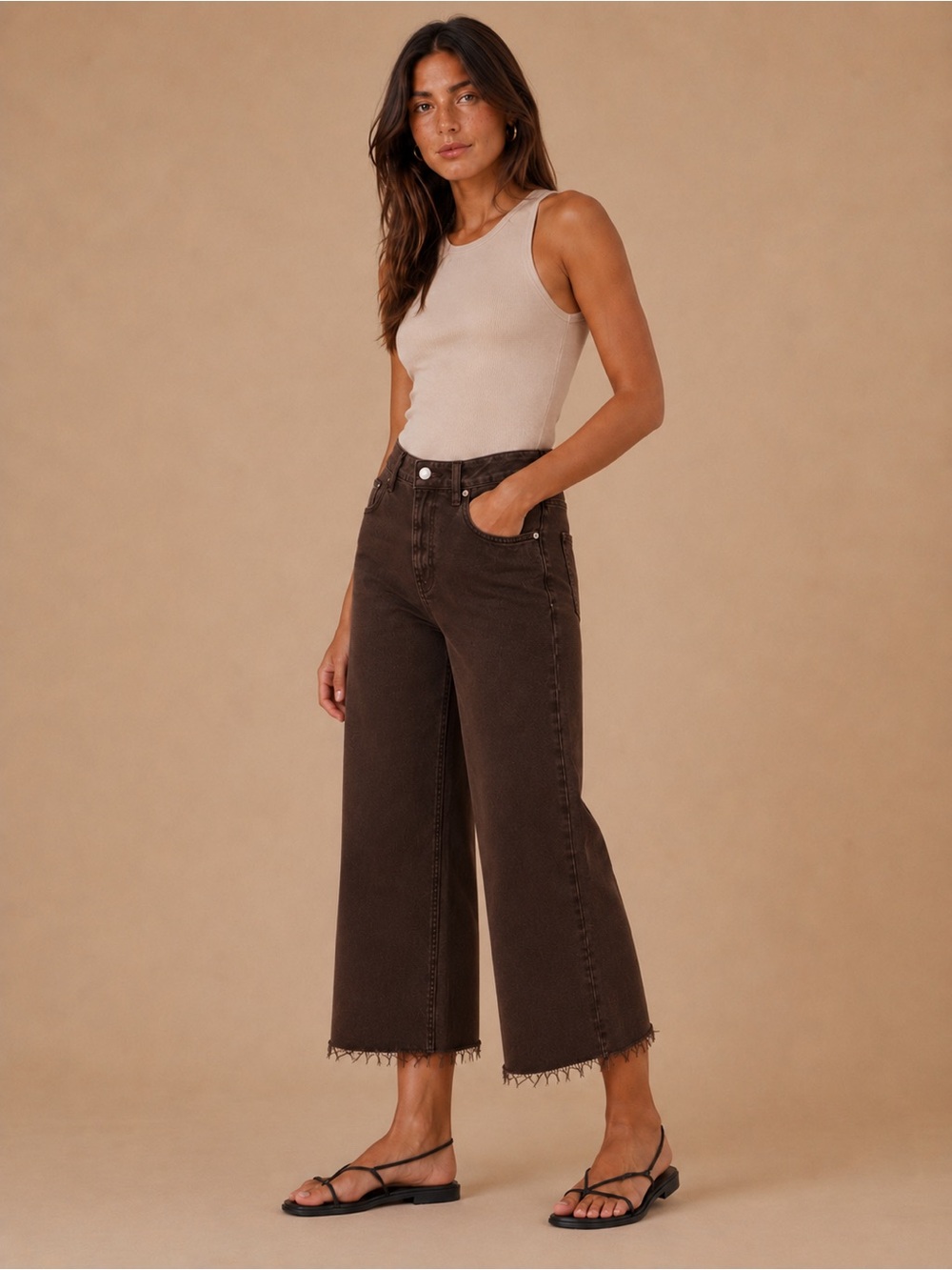 Zara Rich Chocolate Brown Wide Leg High Rise Frayed Hem Cropped Jeans Size 8 NWT - Picture 2 of 10